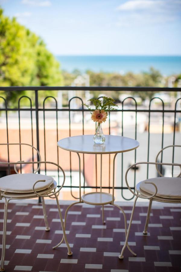 Hotel Stella Riccione Exteriör bild