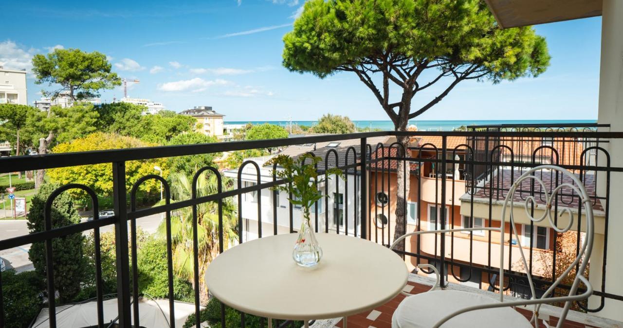 Hotel Stella Riccione Exteriör bild