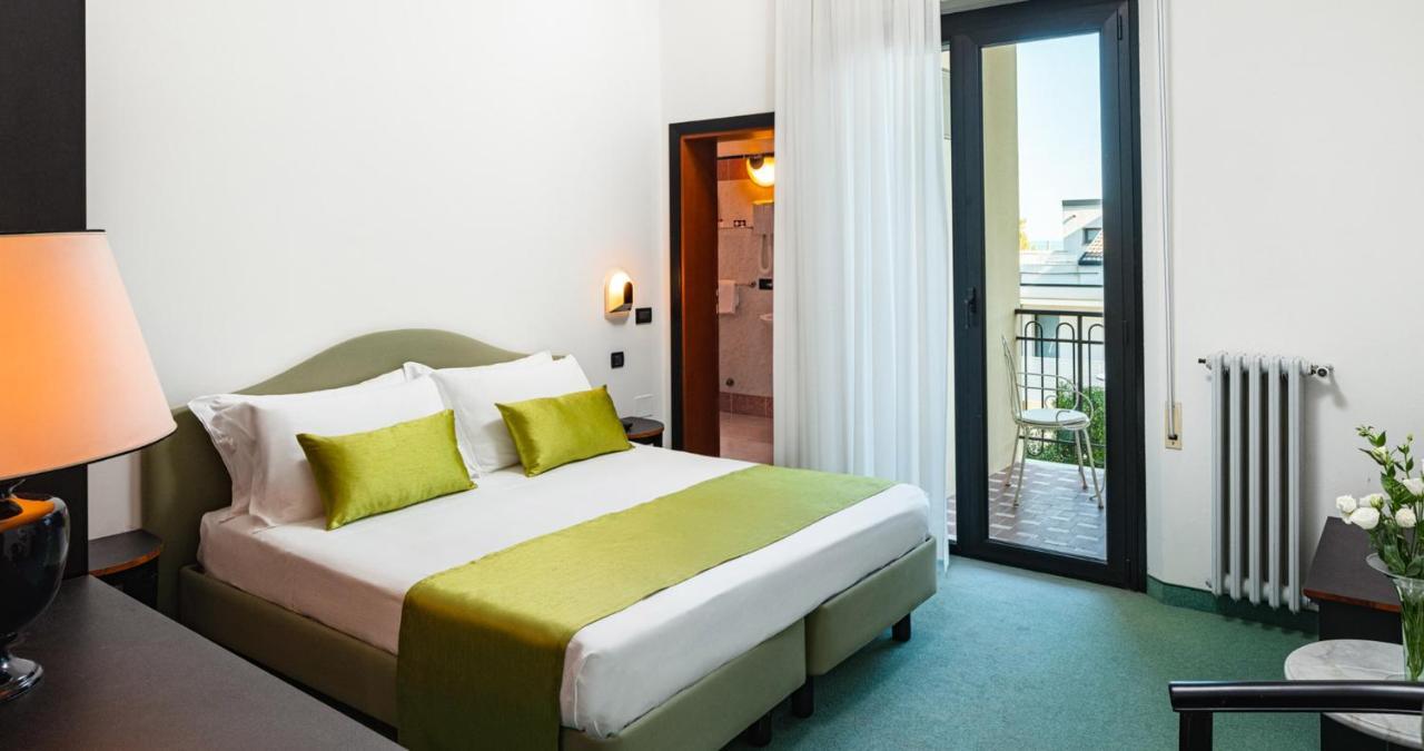 Hotel Stella Riccione Rum bild