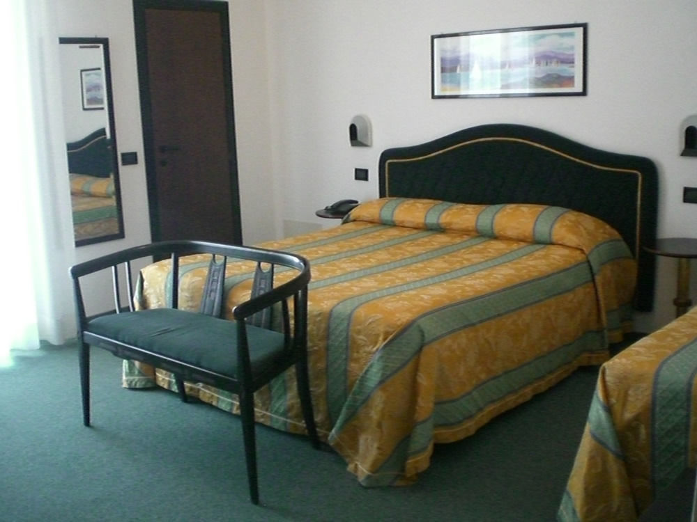 Hotel Stella Riccione Exteriör bild